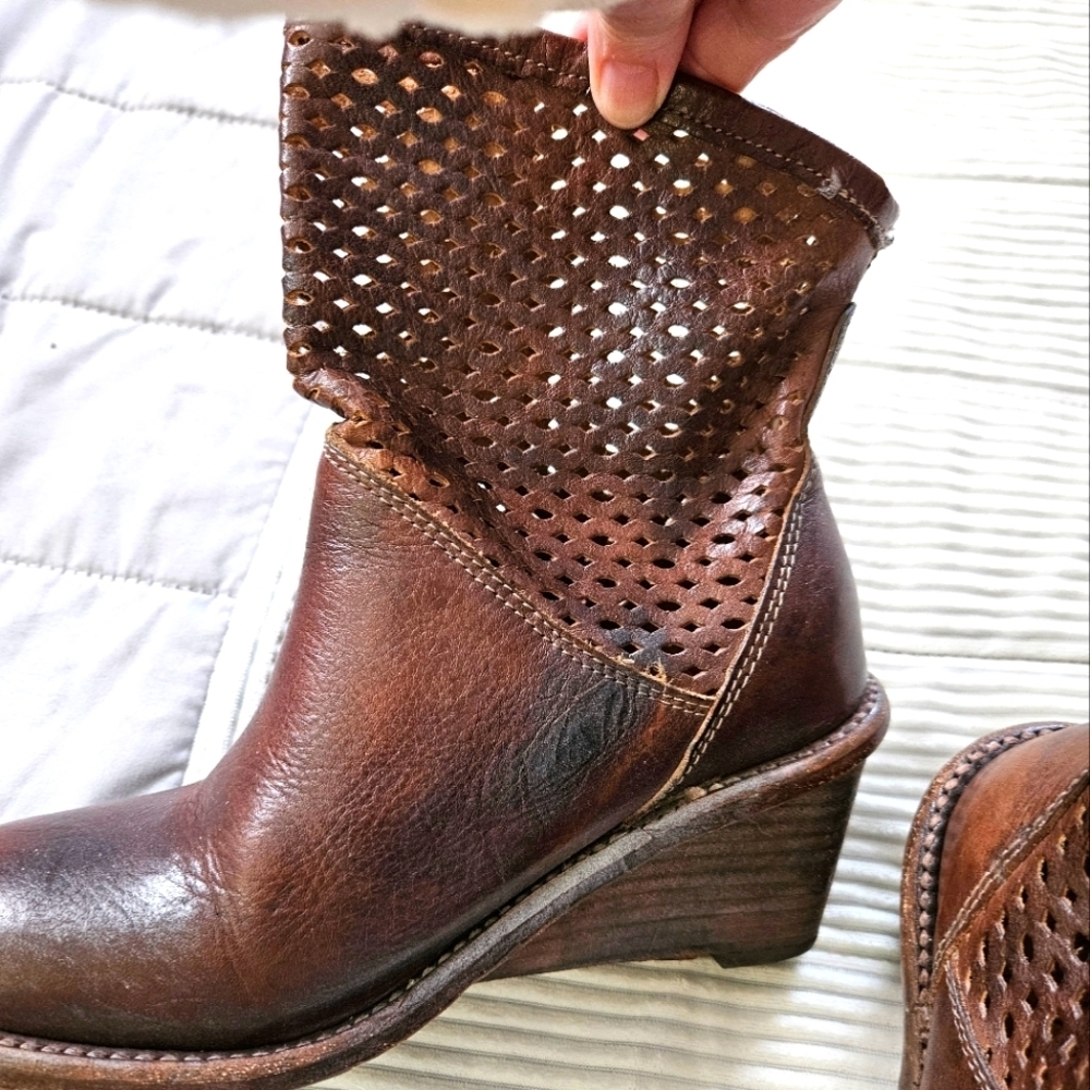 BED STU COBBLER Series Brown perforated ankle wedge boots. Size 7